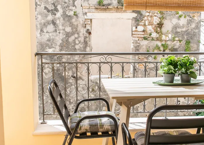 Alba Spacious Maisonette